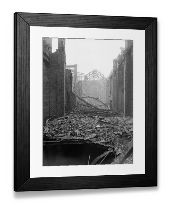 Framed Print : Air raids on Birmingham on the nights of 9th and 10th April 1941