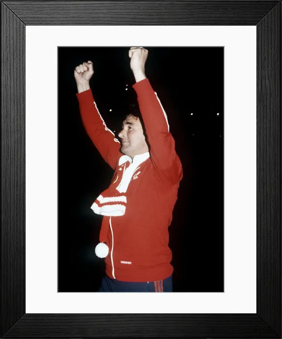 Framed Print : Brian Clough football manager celebrating after his Nottingham Forest team had beaten