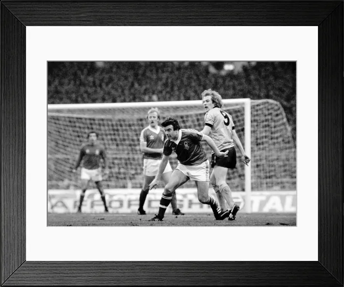 Framed Print : Nottingham Forest v. Wolverhampton Wanderers. (League Cup Final). March 1980 LF02-06-071 Framed Print : Nottingham Forest v. Wolverhampton Wanderers. (League Cup Final). March 1980 LF02-06-071