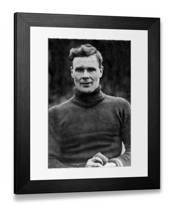 Framed Print : Sam Hardy, goalkeeper for Liverpool football club from 1905 to 1912 before going on to Framed Print : Sam Hardy, goalkeeper for Liverpool football club from 1905 to 1912 before going on to