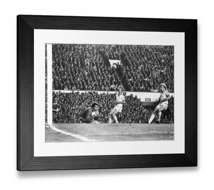 Framed Print : European Cup First Round Second Leg match at Anfield. Liverpool 0 v Nottingham Framed Print : European Cup First Round Second Leg match at Anfield. Liverpool 0 v Nottingham