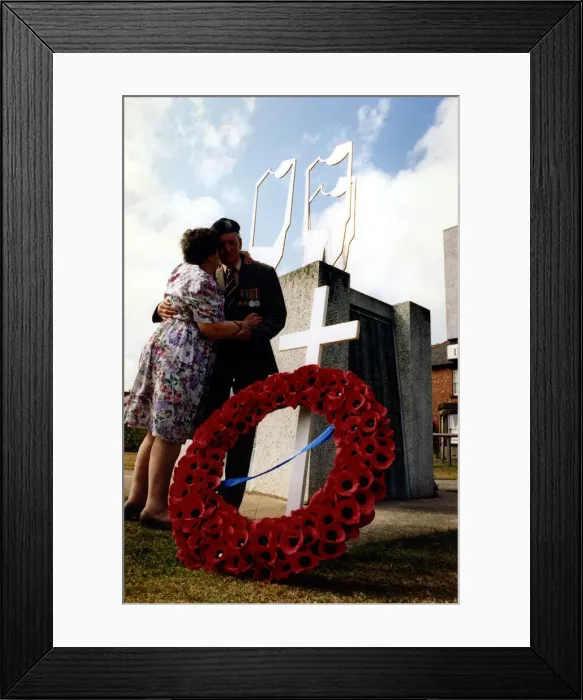 Framed Print : World War Two - Second World War - 50th Anniversary VE Day Celebrations - A generic Framed Print : World War Two - Second World War - 50th Anniversary VE Day Celebrations - A generic