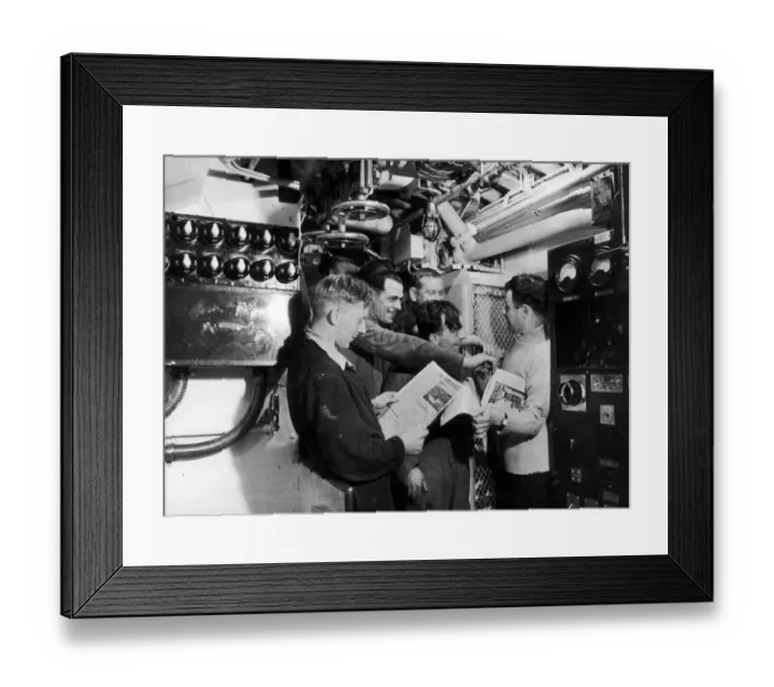 Framed Print : Submariners, pictured reading the Daily Mirrors Good Morning Newspaper Framed Print : Submariners, pictured reading the Daily Mirrors Good Morning Newspaper