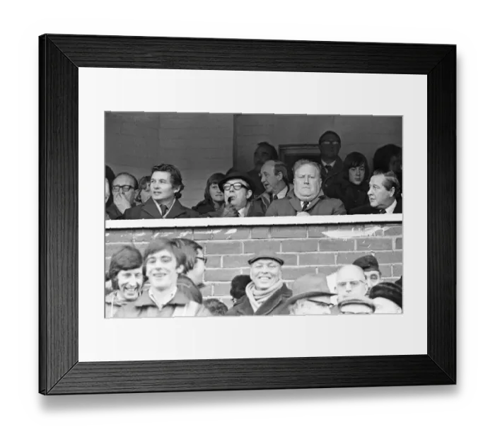Framed Print : Port Vale 1-1 Luton Town, FA Cup 3rd Round match, held at Vale Park