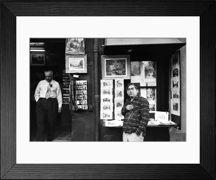 Framed Print : Tony Hancock filming The Rebel'in Paris. 11th September 1960 Framed Print : Tony Hancock filming The Rebel'in Paris. 11th September 1960