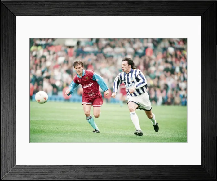 Framed Print : West Bromwich Albion 1-0 Burnley, league match at The Hawthorns Framed Print : West Bromwich Albion 1-0 Burnley, league match at The Hawthorns