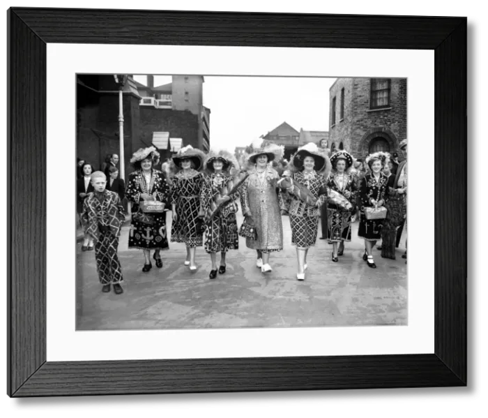 Framed Print : Costers Thanksgiving Service, London, 3rd October 1954