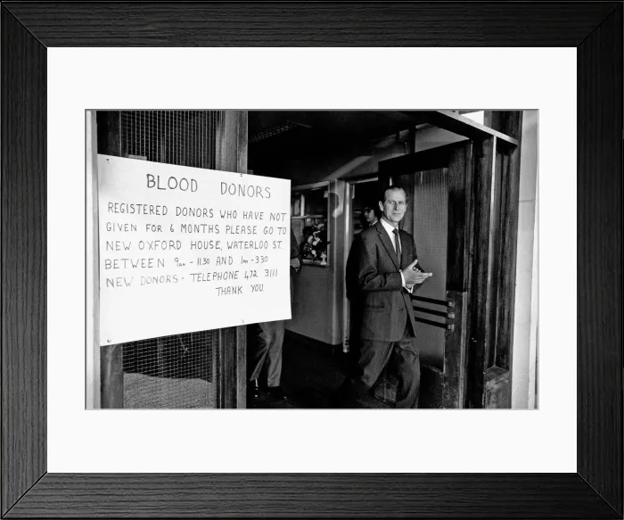 Framed Print : Prince Philip visits bombed pubs and victims in Birmingham Hospital. 25th November 1974
