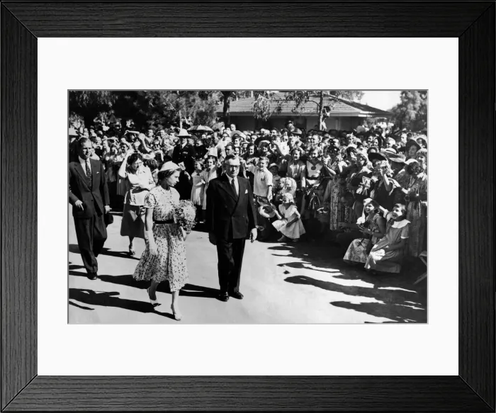 Framed Print : Queen Elizabeth II and Prince Philip visit the fabulous Silver City Framed Print : Queen Elizabeth II and Prince Philip visit the fabulous Silver City