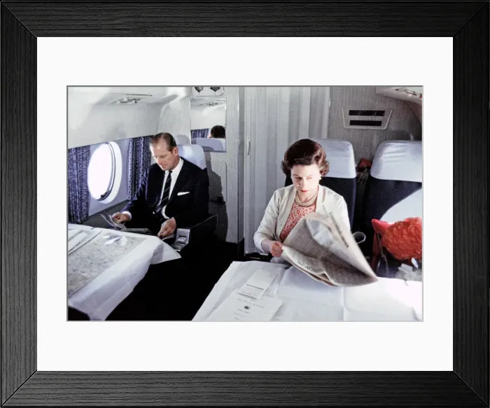 Framed Print : The Queen and Prince Philip on board a private jet, 1969 Framed Print : The Queen and Prince Philip on board a private jet, 1969