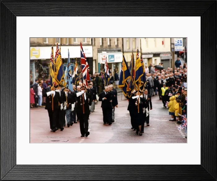 Framed Print : World War Two - Second World War - 50th Anniversary VE Day Celebrations - The VE / VJ Day Framed Print : World War Two - Second World War - 50th Anniversary VE Day Celebrations - The VE / VJ Day