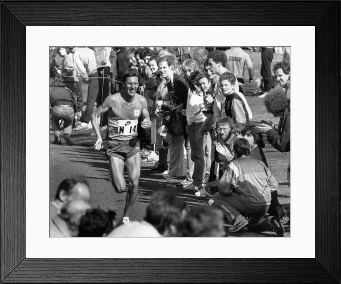 Framed Print : Athlete Dave Moorcroft in action during the Patton Park road race. 14th April 1989 Framed Print : Athlete Dave Moorcroft in action during the Patton Park road race. 14th April 1989