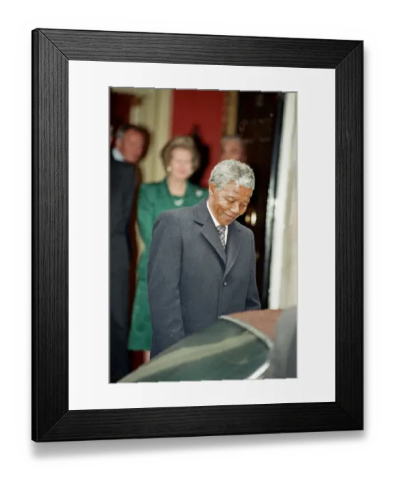 Framed Print : Nelson Mandela meets Margret Thatcher at No. 10 Downing Street. July 4, 1990 Framed Print : Nelson Mandela meets Margret Thatcher at No. 10 Downing Street. July 4, 1990