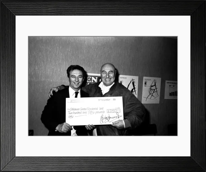 Framed Print : Actor Bill Maynard, sporting a shaven head for his role as Daddy Warbucks in the musical Framed Print : Actor Bill Maynard, sporting a shaven head for his role as Daddy Warbucks in the musical