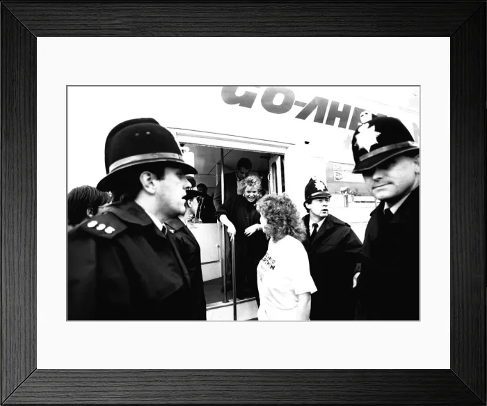 Framed Print : Eastenders stars Tom Watt and Letitia Dean, aka Lofty and Sharon Framed Print : Eastenders stars Tom Watt and Letitia Dean, aka Lofty and Sharon