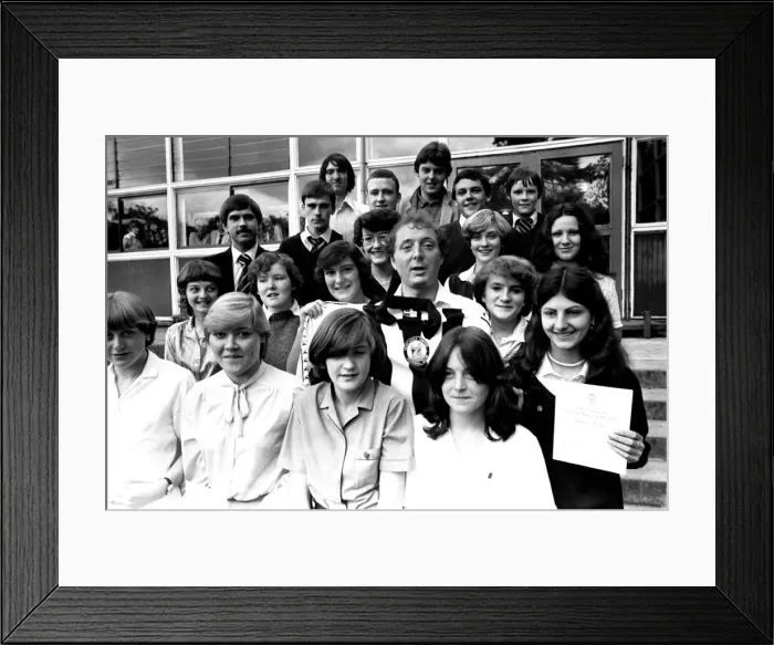Framed Print : Jasper Carrott made a surprise visit to Heathfield School in Gateshead to present Duke of