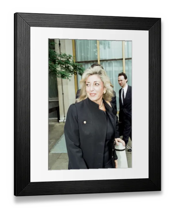Framed Print : Eve Pollard, Editor, Sunday Mirror Newspaper, attends Industrial Tribunal, Miller v MGN Framed Print : Eve Pollard, Editor, Sunday Mirror Newspaper, attends Industrial Tribunal, Miller v MGN