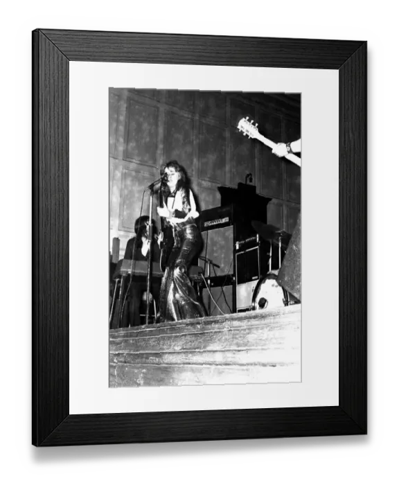 Framed Print : Singer Suzi Quatro performs in concert at Newcastle City Hall 4 November 1972 Framed Print : Singer Suzi Quatro performs in concert at Newcastle City Hall 4 November 1972
