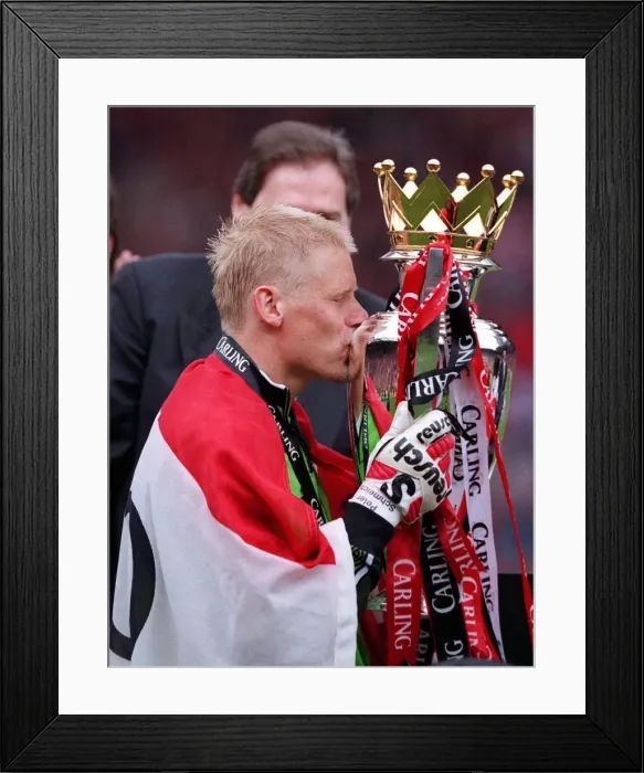 Framed Print : Manchester United v Tottenham Hotspur May 1999 Peter Schmeichel who is due to quit