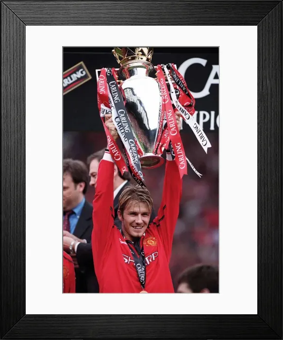 Framed Print : Manchester United v Tottenham Hotspur May 1999 David Beckham lifts the Premiership