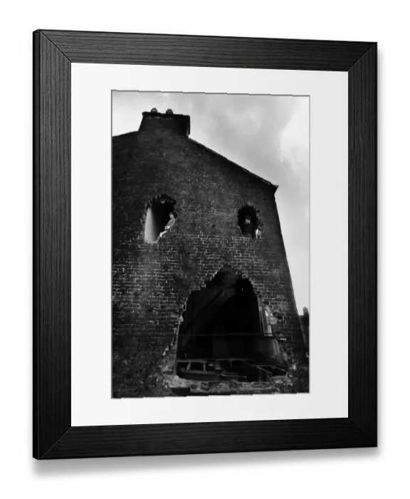 Framed Print : Slum housing in Birmingham. Children play amongst the wreckage of derelict houses Framed Print : Slum housing in Birmingham. Children play amongst the wreckage of derelict houses