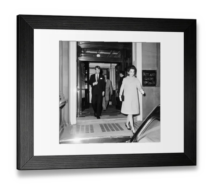 Framed Print : Mrs Jacqueline Kennedy, wife of the late American President John F Kennedy Framed Print : Mrs Jacqueline Kennedy, wife of the late American President John F Kennedy