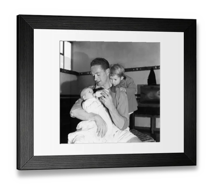 Framed Print : Neil Dougall, Plymouth Argyle Football Player, pictured after training Framed Print : Neil Dougall, Plymouth Argyle Football Player, pictured after training