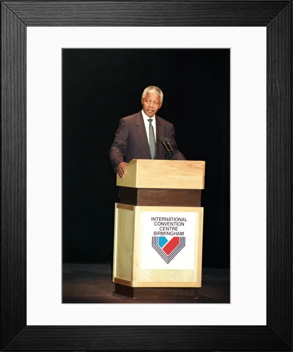 Framed Print : Nelson Mandela speaks at the ICC, Birmingham, 11th October 1993 Framed Print : Nelson Mandela speaks at the ICC, Birmingham, 11th October 1993