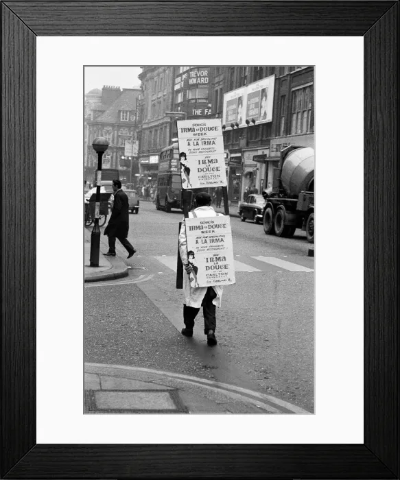 Framed Print : Sandwich Board men in Oxford Street, 15th February 1964 Framed Print : Sandwich Board men in Oxford Street, 15th February 1964