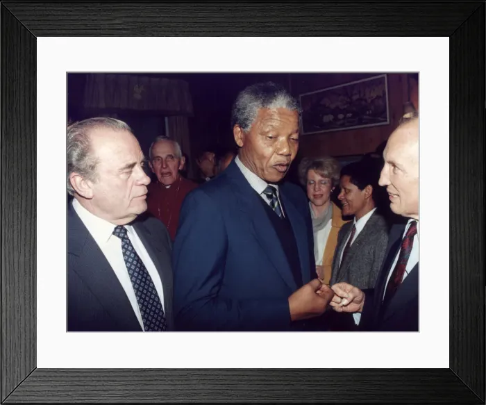 Framed Print : Nelson Mandela, deputy Leader, African National Congress, visits London Framed Print : Nelson Mandela, deputy Leader, African National Congress, visits London