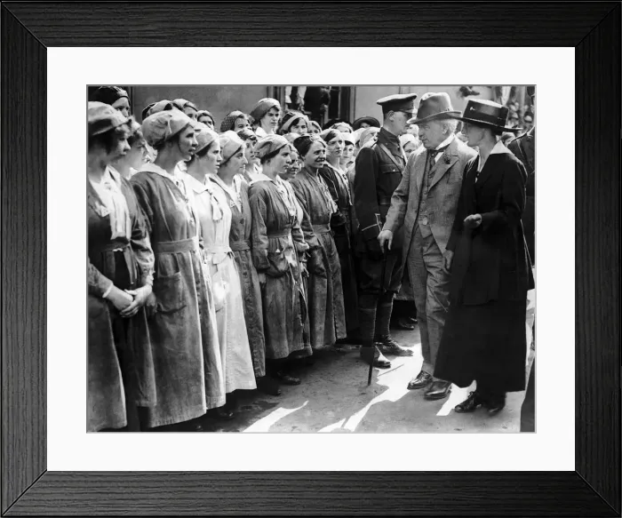 Framed Print : British Prime Minister David Lloyd George inspecting munitions workers during a visit to Framed Print : British Prime Minister David Lloyd George inspecting munitions workers during a visit to