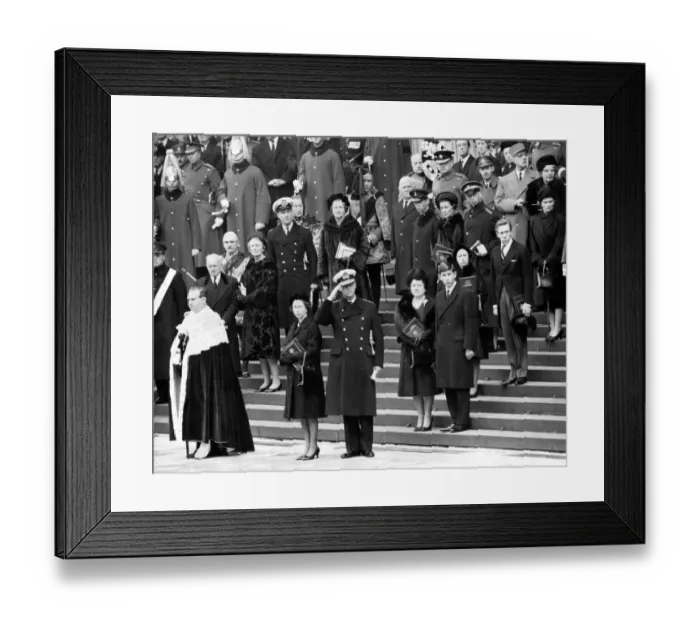 Framed Print : The State Funeral of Sir Winston Churchill which took place at St Pauls Cathedral Framed Print : The State Funeral of Sir Winston Churchill which took place at St Pauls Cathedral