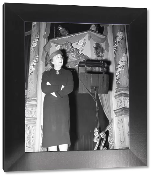 Edith Evans addresses an Equity meeting held at the Wyndhams Theatre 22nd May 1951
