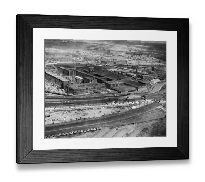 Framed Print : Aerial view showing the Singer Manufacturing Company sewing machine factory in Kilbowie