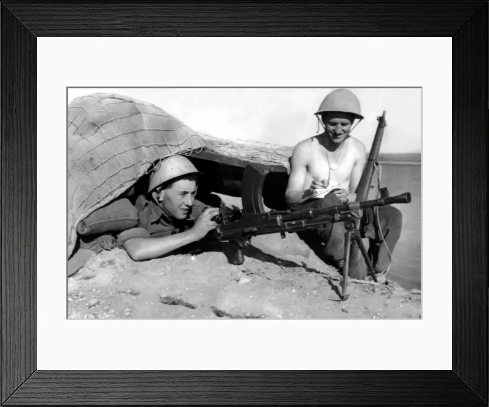 Framed Print : The Suez Crisis war in Egypt, 29th October to 6th November Framed Print : The Suez Crisis war in Egypt, 29th October to 6th November
