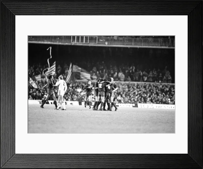 Framed Print : Barcelona 1-0 Aston Villa, European Super Cup 1st leg match at the Nou Camp, Barcelona Framed Print : Barcelona 1-0 Aston Villa, European Super Cup 1st leg match at the Nou Camp, Barcelona