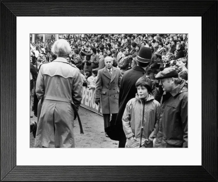 Framed Print : Birmingham City football manager Ron Saunders at St Andrews. April 1983 Framed Print : Birmingham City football manager Ron Saunders at St Andrews. April 1983
