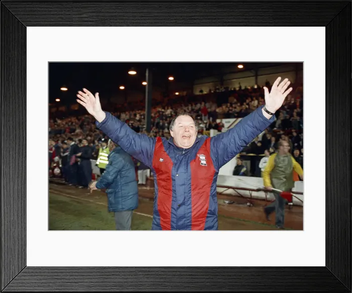 Framed Print : Football League Trophy Southern area final Second leg match at Brisbane Road