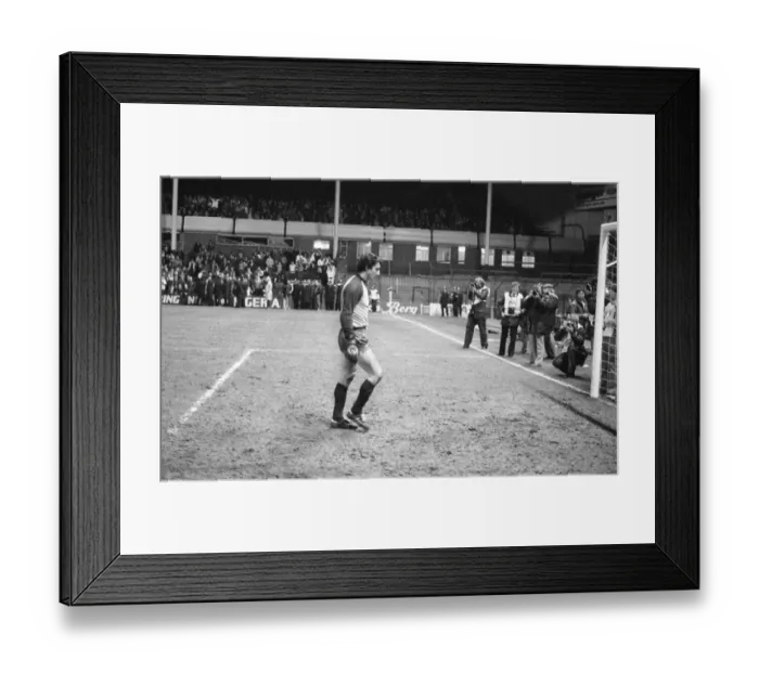 Framed Print : Aston Villa 3-0, European Super Cup 2nd match at Villa Park, Birmingham Framed Print : Aston Villa 3-0, European Super Cup 2nd match at Villa Park, Birmingham