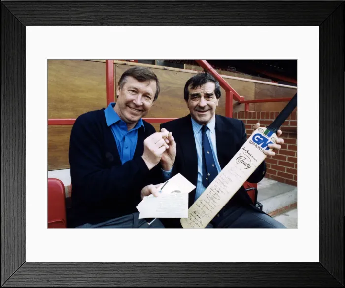 Framed Print : Manchester United manager Alex Ferguson with veteran cricketer Fred Truman at Old