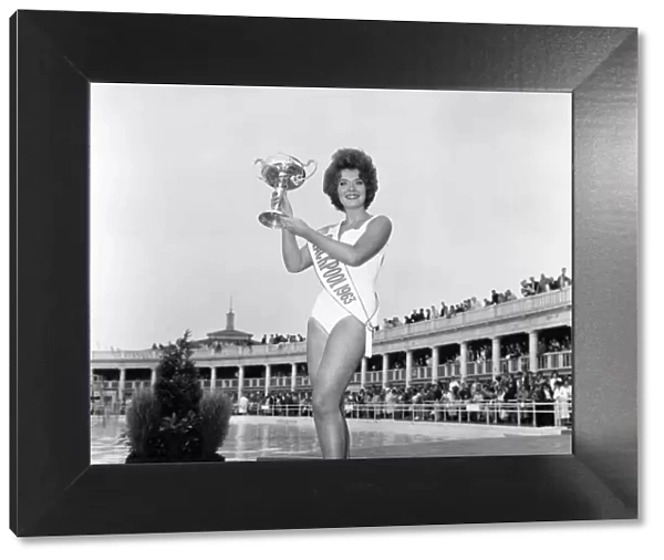 Miss Blackpool 1963 Beauty Competition won by Cheryl Driscoll 18