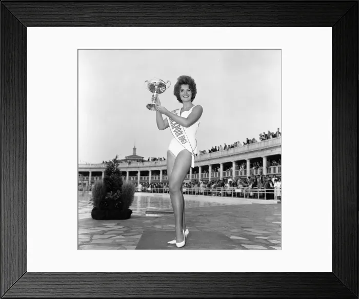 Framed Print : Miss Blackpool 1963 Beauty Competition won by Cheryl Driscoll 18 Framed Print : Miss Blackpool 1963 Beauty Competition won by Cheryl Driscoll 18