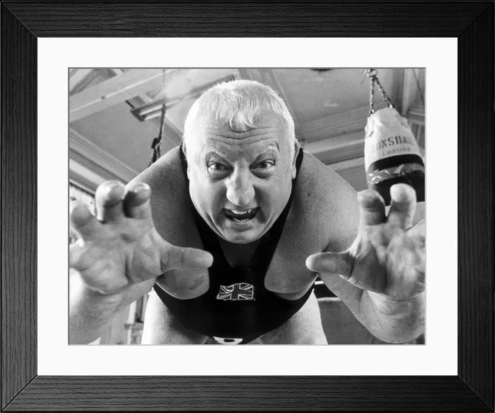 Framed Print : Wrestler Shirley Crabtree alias Big Daddy poses in the gym, July 1979
