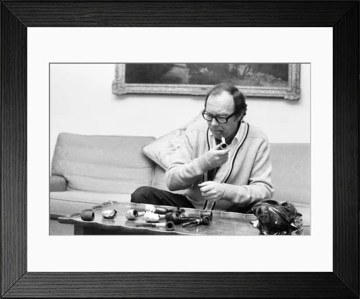 Framed Print : Eric Morecambe, Pipe man of the Year, as judged by Tobacco & the rian Pipe Trade Framed Print : Eric Morecambe, Pipe man of the Year, as judged by Tobacco & the rian Pipe Trade