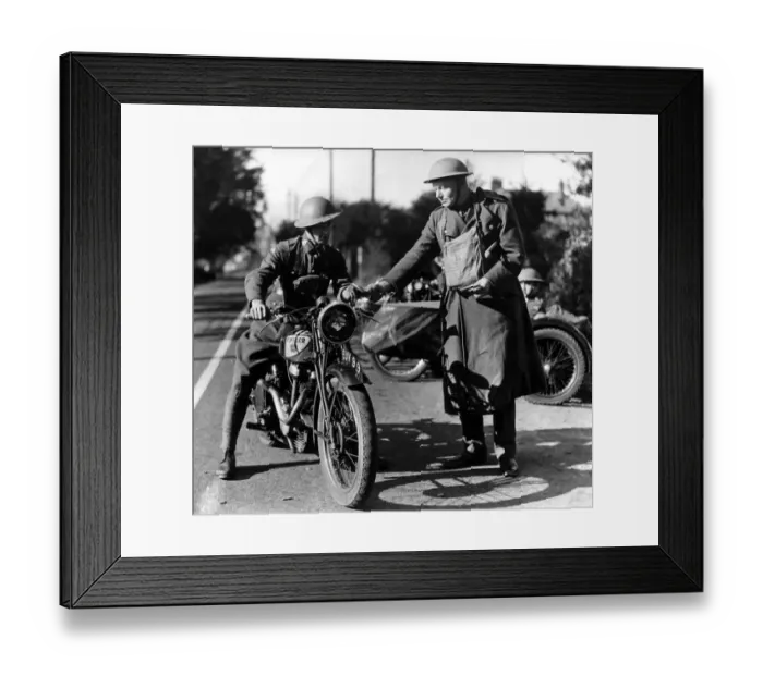 Framed Print : World War Two - Second World War - A despatch rider receives his instructions from an