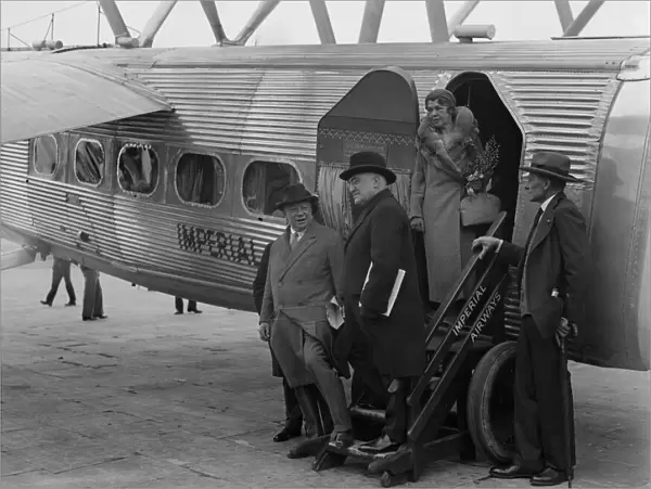 Passengers disembark from the Imperial Airways Handley Page H. P