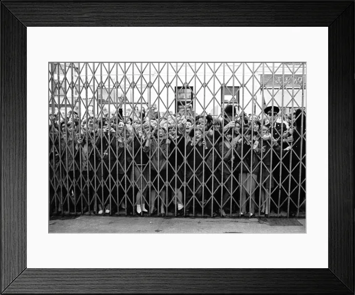 Framed Print : Pop Group The Beatles November 1963 John Lennon, Paul McCartney, Ringo Starr Framed Print : Pop Group The Beatles November 1963 John Lennon, Paul McCartney, Ringo Starr