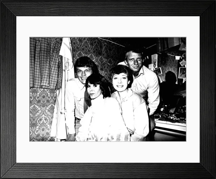 Framed Print : Actors Frazer Hines Judy Carne, Sheila Ferris and Mark Burns who are appearing i in Framed Print : Actors Frazer Hines Judy Carne, Sheila Ferris and Mark Burns who are appearing i in