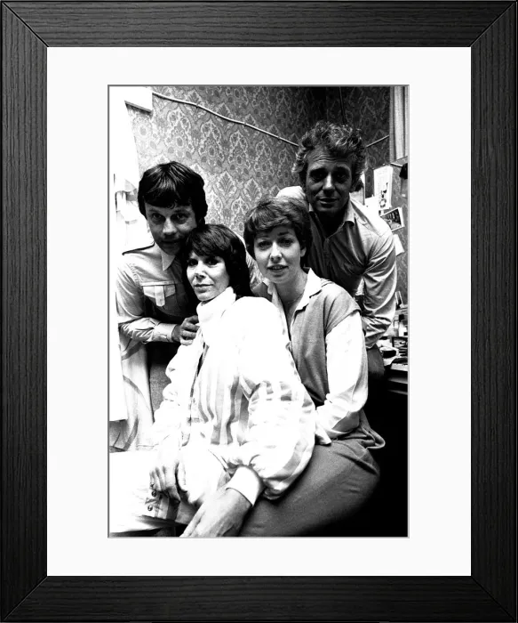 Framed Print : Actors Frazer Hines Judy Carne, Sheila Ferris and Mark Burns who are appearing i in Framed Print : Actors Frazer Hines Judy Carne, Sheila Ferris and Mark Burns who are appearing i in