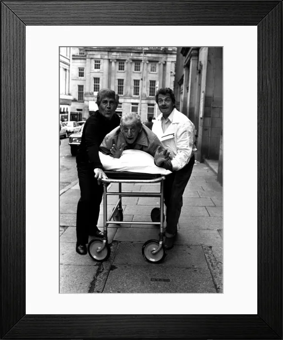 Framed Print : Actors Peter Baldwin, Ben Warriss and David Ross outside the Theatre Royal